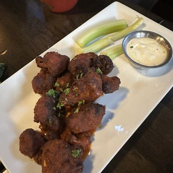 The Borough Kitchen and Cocktails - Cauliflower Wings - Brewpubs Near Me - Madison, Wisconsin The Borough Kitchen and Cocktails - Cauliflower Wings - Brewpubs Near Me - Madison, Wisconsin
