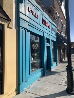 Ripple Bagel and Deli by null