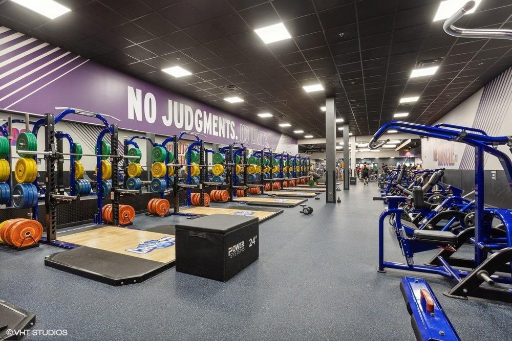 Crunch Fitness - St. Pete Northeast Image