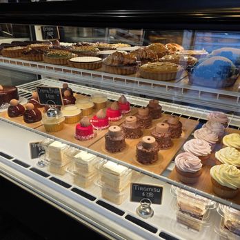 Apple Tree Gourmet - Take your pick!!! - Bakeries Near Me - Brooklyn, New York Apple Tree Gourmet - Take your pick!!! - Bakeries Near Me - Brooklyn, New York