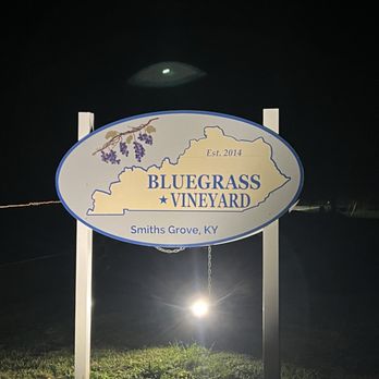 Bluegrass Vineyard - Wine Tasting Room Near Me - Smiths Grove, Kentucky