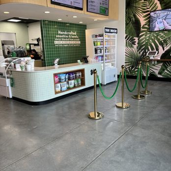 South Block - Inside - Acai Bowls Near Me - Chantilly, Virginia South Block - Inside - Acai Bowls Near Me - Chantilly, Virginia