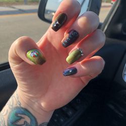 Rose Nails - Rose nails never disappoints