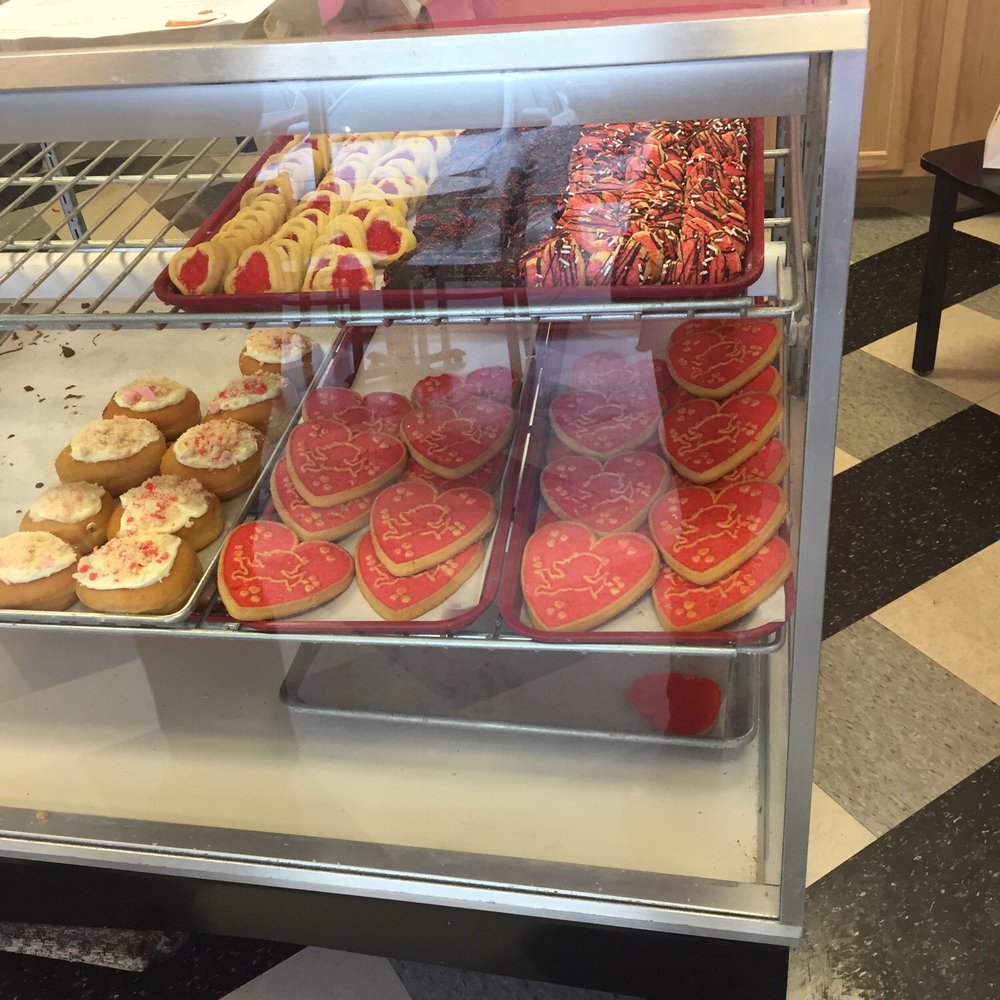 Linzy B's Bakery - a display case filled with donuts - Donuts Near Me - Seymour, Indiana Linzy B's Bakery - a display case filled with donuts - Donuts Near Me - Seymour, Indiana