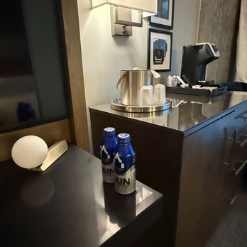 Carte Hotel San Diego Downtown, Curio Collection by Hilton - Hotels Near Me - San Diego, California Carte Hotel San Diego Downtown, Curio Collection by Hilton - Hotels Near Me - San Diego, California