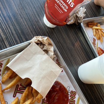 Twin's Burgers and Sweets - Cheap Ketchup! - Desserts Near Me - Lafayette, Louisiana Twin's Burgers and Sweets - Cheap Ketchup! - Desserts Near Me - Lafayette, Louisiana