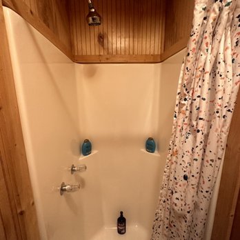 Barons Creek Cottage - Vacation Rentals Near Me - Fredericksburg, Texas