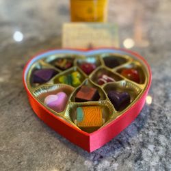 Casa De Chocolates - 11 piece Valentines box (2/14/23). Hand selected my mom's favorite bon bons.
