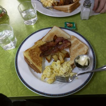 Argo Café - The breakfast platter with french toast. - French Near Me - Vancouver, British Columbia
