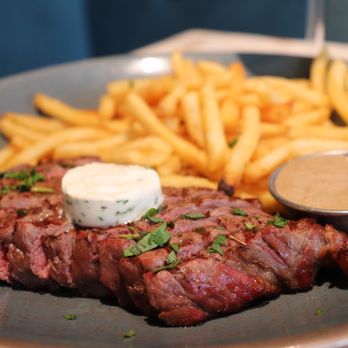 Le Sud Mediterranean Kitchen - Steak Frites - Mediterranean Near Me - Chicago, Illinois Le Sud Mediterranean Kitchen - Steak Frites - Mediterranean Near Me - Chicago, Illinois