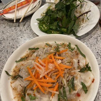 Pho Saigon - Pork water chestnut dumplings. YUM!! - Vietnamese Near Me - Hackensack, New Jersey