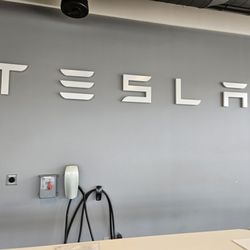 Tesla - Delivery area
