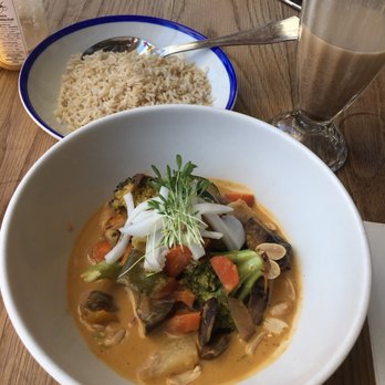 Flax & Kale - Veggie Panang Red Curry - Spanish Near Me - Barcelona, B