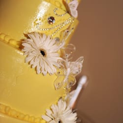 The Blossom Shop - They even provided the flowers for the cake!