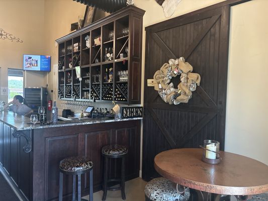 Kai-Simone Winery (must be 18 to visit) by null