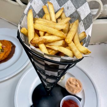 801 Restaurant & Bar - Pomme Frites - Bars Near Me - Washington, DC, District of Columbia 801 Restaurant & Bar - Pomme Frites - Bars Near Me - Washington, DC, District of Columbia