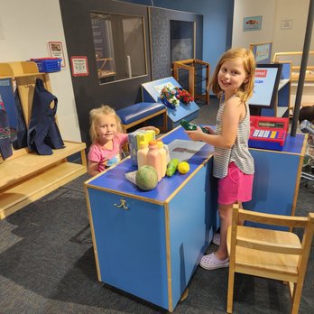 Discovery Center Museum - Grocery store - Children's Museums Near Me - Rockford, Illinois Discovery Center Museum - Grocery store - Children's Museums Near Me - Rockford, Illinois