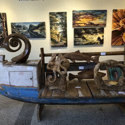 René Wiley Studio & Gallery - Unusual bench 5.25.22