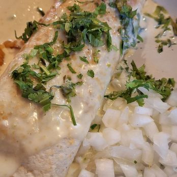 Casa Maya Mexican Grill - Burrito al pastor - Mexican Near Me - Shell Knob, Missouri