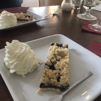 Café Tapas - Blueberry cobbler - Tapas Bars Near Me - Weiherhammer, BY
