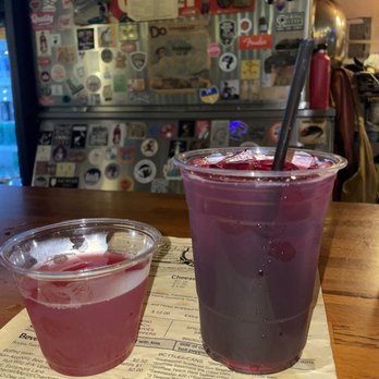Vinnie Van Go-Go's - Spodee-O-Dee (Cabernet, sprite and ice but I added lemonade as well and it was way better) - Pizza Near Me - Savannah, Georgia