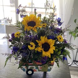 Loris Florist & Gifts