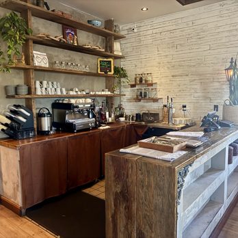 Sonoma Valley Farmhouse  - Coffee bar tucked on the back of the restaurant - American Near Me - Sonoma, California