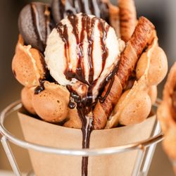 Dells Bistro - Cookies and Cream Bubble Waffle