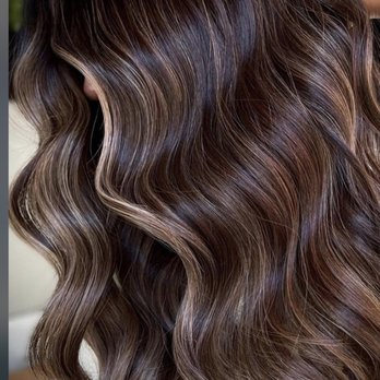 Le Coiffeur - Babylights - Hair Salons Near Me - Newport Beach, California