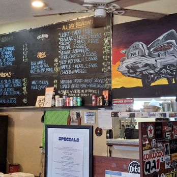 Drae's Lake Route - Decor and Menu - Chicken Wings Near Me - Seattle, Washington Drae's Lake Route - Decor and Menu - Chicken Wings Near Me - Seattle, Washington