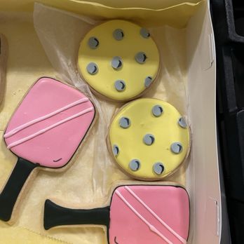 The Crimson Cake - Cookies - Custom Cakes Near Me - Oceanside, California The Crimson Cake - Cookies - Custom Cakes Near Me - Oceanside, California