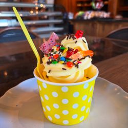 Upper Crust Baking - Self-service frozen yogurt!