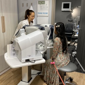 The Spark Optometry - Eye exam with Dr Yang - Optometrists Near Me - Walnut Creek, California