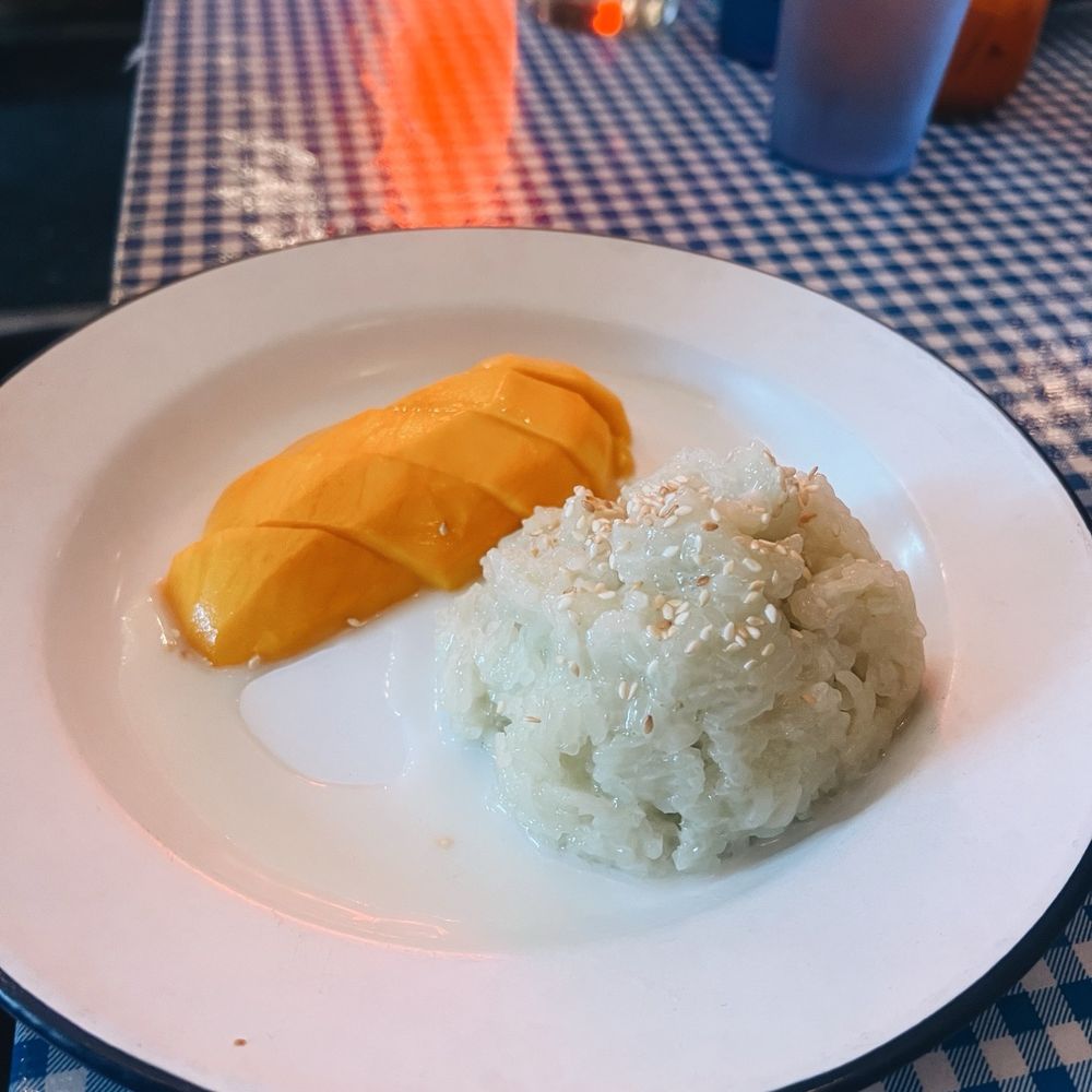 Hat Yai - Mango sticky rice - Thai Near Me - Portland, Oregon Hat Yai - Mango sticky rice - Thai Near Me - Portland, Oregon