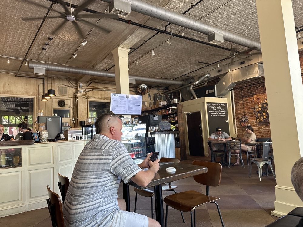 Kollective Coffee + Tea