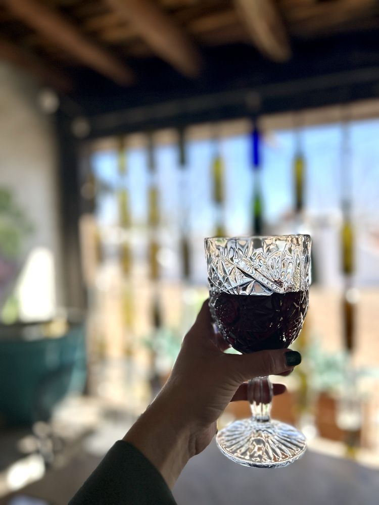Wine Down Logo