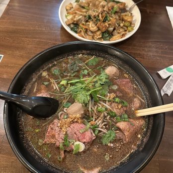 Nakorn Thai SF - 4. Guay Tiew Ruer Ruam - Thai Near Me - San Francisco, California Nakorn Thai SF - 4. Guay Tiew Ruer Ruam - Thai Near Me - San Francisco, California