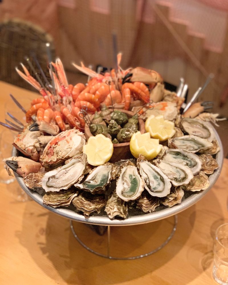 LE COQUI 44 rue de Charenton, Paris, France Seafood Restaurant