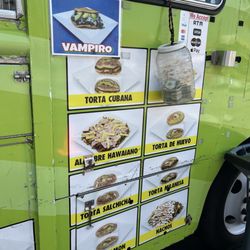 Leo's Tacos Truck
