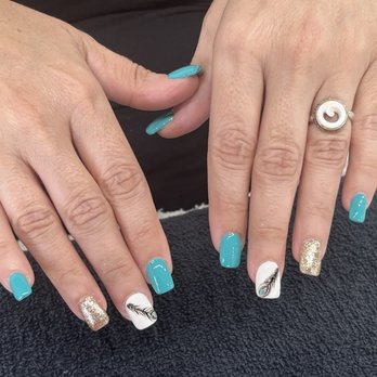 Charm Nails - Nail Salons Near Me - La Jolla, California