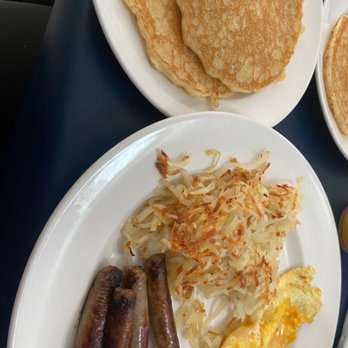 The Lighthouse Café - Breakfast & Brunch Near Me - Elberta, Michigan