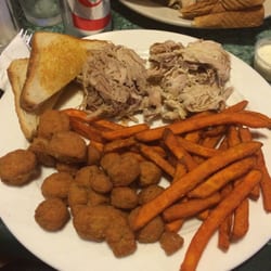 Vinnys Smoke-N-Grille - Pulled pork, pulled chicken, sweet potato fries and fried okra. Ran out of ribs :(