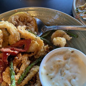 VAI's Italian Inspired- Kitchen + Bar - Peppers with fried shrimp and calamari. We asked for Parmesan cheese sprinkled on it.   Dinner Fritto Misto - Italian Near Me - Naperville, Illinois