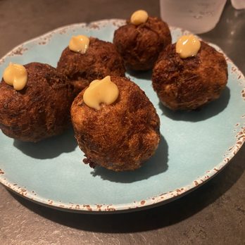 El Refrán - Codfish Fritters - Puerto Rican Near Me - San Juan, Puerto Rico El Refrán - Codfish Fritters - Puerto Rican Near Me - San Juan, Puerto Rico