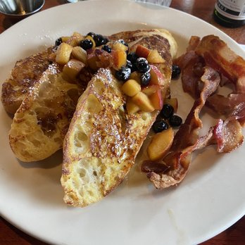 Lucky 32 Southern Kitchen - French toast, seasonal fruits, and bacon - New American Near Me - Cary, North Carolina