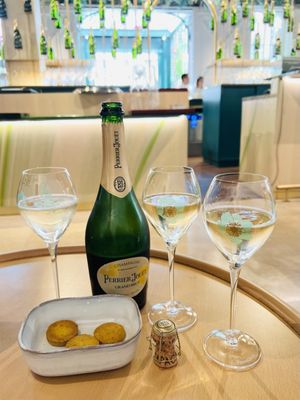 Perrier-Jouet by null