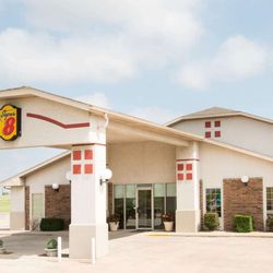 Super 8 by Wyndham Lamar - Exterior