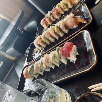 Harney Oceanside - Fresh Squeezed Margarita, Rainbow Roll, Diablo, Mellow Yellow* - Sushi Bars Near Me - Oceanside, California Harney Oceanside - Fresh Squeezed Margarita, Rainbow Roll, Diablo, Mellow Yellow* - Sushi Bars Near Me - Oceanside, California