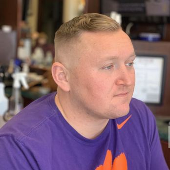Fades by Kiri Ortega - Skin fade: side view - Hair Stylists Near Me Fades by Kiri Ortega - Skin fade: side view - Hair Stylists Near Me