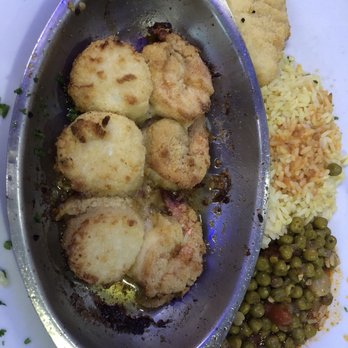 Hellas Restaurant - Bakeries Near Me - Tarpon Springs, Florida